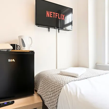 #2 - Location - Private Ensuite, Smart Tv, Fast Wifi And Free Parking - By Yoko Redcar